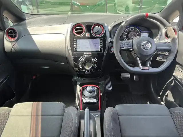 日産 ノート e－パワー ニスモ 香川県 2018(平30)年 4.3万km ガーネットレッド 登録時走行距離：42791km/ディーラー純正ナビ/　CD DVD BT フルセグTV/バックカメラ/エマージェンシーブレーキ/レーンキープアシスト/ETC/ドライブレコーダー/アイドリングストップ/横滑り防止装置/プッシュスタート/スマートキー/スペアキー