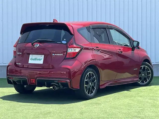 日産 ノート e－パワー ニスモ 香川県 2018(平30)年 4.3万km ガーネットレッド 登録時走行距離：42791km/ディーラー純正ナビ/　CD DVD BT フルセグTV/バックカメラ/エマージェンシーブレーキ/レーンキープアシスト/ETC/ドライブレコーダー/アイドリングストップ/横滑り防止装置/プッシュスタート/スマートキー/スペアキー