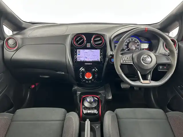 日産 ノート e－パワー ニスモ 愛知県 2018(平30)年 4.3万km ガーネットレッド 純正7インチナビ/（CD/DVD/Bluetooth/フルセグTV）/バックカメラ/エマージェンシーブレーキ/レーンキープアシスト/ETC/ドライブレコーダー/アイドリングストップ/横滑り防止装置/プッシュスタート/スマートキー/スペアキー/純正アルミホイール/純正フロアマット