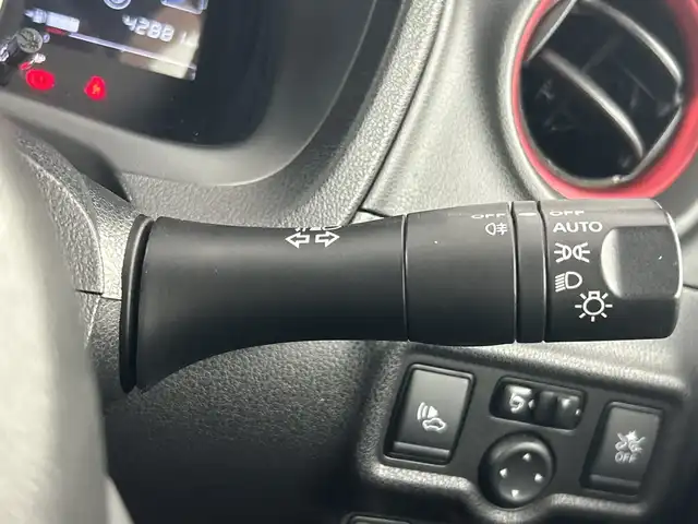 日産 ノート e－パワー ニスモ 愛知県 2018(平30)年 4.3万km ガーネットレッド 純正7インチナビ/（CD/DVD/Bluetooth/フルセグTV）/バックカメラ/エマージェンシーブレーキ/レーンキープアシスト/ETC/ドライブレコーダー/アイドリングストップ/横滑り防止装置/プッシュスタート/スマートキー/スペアキー/純正アルミホイール/純正フロアマット