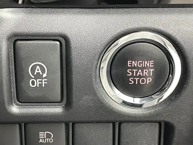 トヨタ ヴォクシー ZS 煌Ⅲ 埼玉県 2021(令3)年 3.4万km ホワイトパールクリスタルシャイン アルパイン１１インチナビ　バックカメラ　両側パワースライドドア　ハーフレザーシート　セーフティセンス　クルーズコントロール　ＥＴＣ　ＬＥＤヘッドライト　コーナーセンサー　オートライト　スマートキー