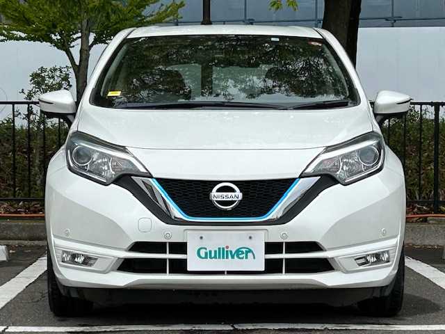 日産 ノート e－パワー X 宮城県 2018(平30)年 4.8万km ブリリアントホワイトパール 純正SDナビ/フルセグTV/Bluetooth接続可能/ドライブレコーダー/インテリジェントエマージェンシーブレーキ/クリアランスソナー/インテリジェントルームミラー/VDC（ビークルダイナミクスコントロール）/LDW（車線逸脱警報）/ETC/LEDライト/オートライト/純正フロアマット/フルフラットシート