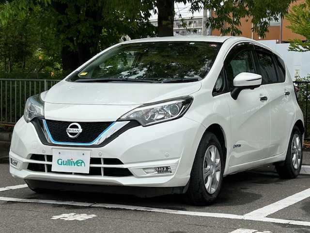 日産 ノート e－パワー X 宮城県 2018(平30)年 4.8万km ブリリアントホワイトパール 純正SDナビ/フルセグTV/Bluetooth接続可能/ドライブレコーダー/インテリジェントエマージェンシーブレーキ/クリアランスソナー/インテリジェントルームミラー/VDC（ビークルダイナミクスコントロール）/LDW（車線逸脱警報）/ETC/LEDライト/オートライト/純正フロアマット/フルフラットシート