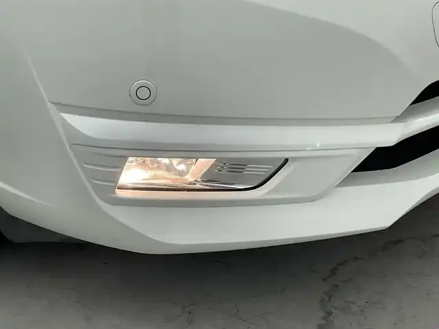 日産 ノート e－パワー X 福井県 2018(平30)年 4.8万km ブリリアントホワイトパール 純正SDナビ/【AM/FM/CD/Bluetooth/フルセグTV】/アラウンドビューモニター/ETC/ドライブレコーダー/インテリジェントエマージェンシーブレーキ/クリアランスソナー/インテリジェントルームミラー/VDC（ビークルダイナミクスコントロール）/LDW（車線逸脱警報）/LEDライト/オートライト/純正フロアマット/フルフラットシート