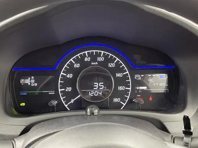 日産 ノート e－パワー X 福井県 2018(平30)年 4.8万km ブリリアントホワイトパール 純正SDナビ/【AM/FM/CD/Bluetooth/フルセグTV】/アラウンドビューモニター/ETC/ドライブレコーダー/インテリジェントエマージェンシーブレーキ/クリアランスソナー/インテリジェントルームミラー/VDC（ビークルダイナミクスコントロール）/LDW（車線逸脱警報）/LEDライト/オートライト/純正フロアマット/フルフラットシート