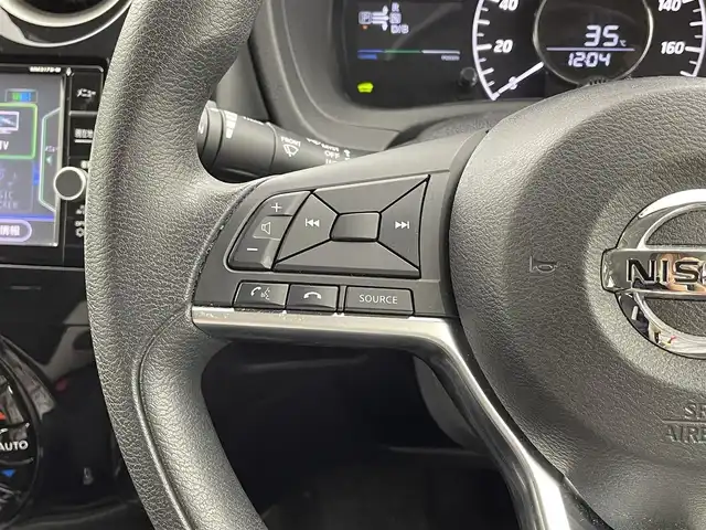 日産 ノート e－パワー X 福井県 2018(平30)年 4.8万km ブリリアントホワイトパール 純正SDナビ/【AM/FM/CD/Bluetooth/フルセグTV】/アラウンドビューモニター/ETC/ドライブレコーダー/インテリジェントエマージェンシーブレーキ/クリアランスソナー/インテリジェントルームミラー/VDC（ビークルダイナミクスコントロール）/LDW（車線逸脱警報）/LEDライト/オートライト/純正フロアマット/フルフラットシート
