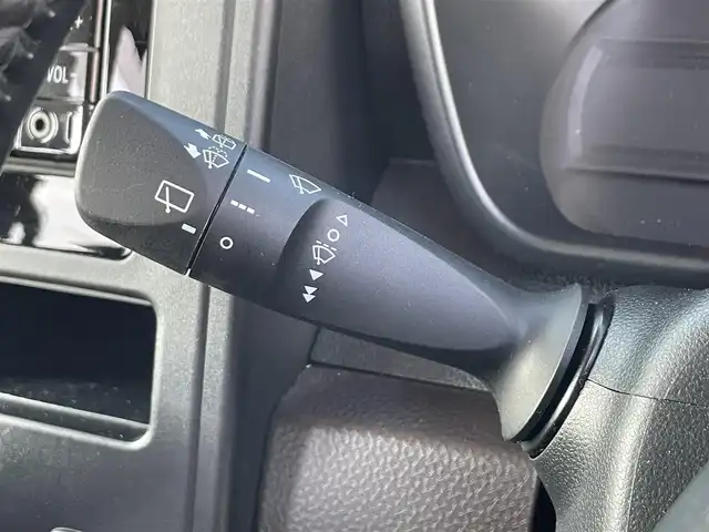 トヨタ タンク X S 滋賀県 2017(平29)年 2.2万km ブライトシルバーM 禁煙車/社外ナビ/CD/Bluetooth/ワンセグテレビ/バックカメラ/ETC/片側パワースライドドア/スマートアシスト 2/・衝突回避支援ブレーキ機能/・衝突警報機能/・車線逸脱警報機能/・先行者発進お知らせ機能/コンフォートパッケージ/・D/N席シートヒーター /ドライブレコーダー/純正フロアマット/オートライト/プッシュスタート /スマートキー