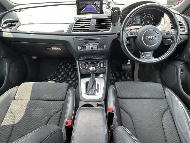 アウディ Ｑ３ 2．0 TFSI クワトロ 180PS 福島県 2016(平28)年 5万km 黒 4WD/ターボ/アシスタンスパッケージ/　・クルーズコントロール/　・サイドアシスト/　・アクティブレーンアシスト/　・ハイビームアシスト/純正メモリナビ/　【フルセグ/CD/DVD/MSV/SD/BT】/バックカメラ/ドライブレコーダー/ステアリングスイッチ/パドルシフト/LEDヘッドライト（AUTO機能付き）/パワーバックドア/コーナーセンサー/ビルトインETC/純正フロアマット/ハーフレザーシート/パーキングアシスト/横滑り防止機能/アイドリングストップ/ヒルスタートアシスト/前席パワーシート/スペアキー×１