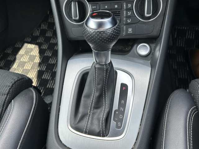 アウディ Ｑ３ 2．0 TFSI クワトロ 180PS 福島県 2016(平28)年 5万km 黒 4WD/ターボ/アシスタンスパッケージ/　・クルーズコントロール/　・サイドアシスト/　・アクティブレーンアシスト/　・ハイビームアシスト/純正メモリナビ/　【フルセグ/CD/DVD/MSV/SD/BT】/バックカメラ/ドライブレコーダー/ステアリングスイッチ/パドルシフト/LEDヘッドライト（AUTO機能付き）/パワーバックドア/コーナーセンサー/ビルトインETC/純正フロアマット/ハーフレザーシート/パーキングアシスト/横滑り防止機能/アイドリングストップ/ヒルスタートアシスト/前席パワーシート/スペアキー×１
