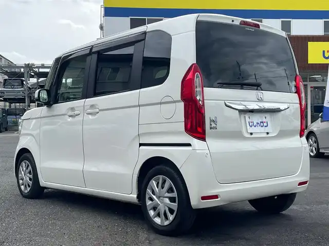 ホンダ Ｎ ＢＯＸ G L ホンダセンシング 埼玉県 2018(平30)年 8.3万km プレミアムホワイトパールⅡ (株)IDOMが運営する【じしゃロン川越店】の自社ローン専用車両になります。こちらは現金またはオートローンご利用時の価格です。自社ローンご希望の方は別途その旨お申付け下さい/純正ＳＤナビ/（AM/FM/CD/DVD/BT)/バックカメラ　/フルセグＴＶ　/ＥＴＣ　/ホンダセンシング　/衝突安全軽減ブレーキ　/車線逸脱防止装置　/片側パワースライドドア　/ＬＥＤヘッドライト　/オートライト　/純正フロアマット　/ステアリングスイッチ