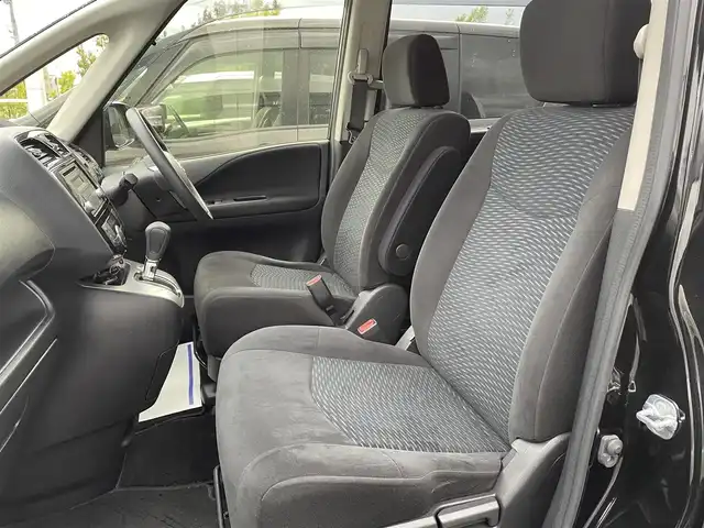 日産 セレナ ハイウェイスター Sエディション 岩手県 2016(平28)年 9.8万km ダイヤモンドブラック (株)IDOMが運営する【じしゃロン盛岡店】の自社ローン専用車両になりますこちらは現金またはオートローンご利用時の価格です。自社ローンご希望の方は別途その旨お申付け下さい/純正オーディオ/AM/FM/CD/AUX/片側PWスライドドア/クルーズコントロール/エマージェンシーブレーキ/レーンキープアシスト/プッシュスタート/スマートキー/ドアバイザー/フロアマット