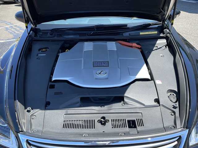 レクサス ＬＳ 600h バージョンC Iパック 新潟県 2013(平25)年 8.4万km ブラック 純正ナビ/（フルセグ/DVD/Bluetooth）/レクサスプレミアムサウンド/寒冷地仕様/冬タイヤ有（店舗保管）/バックカメラ/クリアランスソナー/クルーズコントロール/MTモード付AT/ビルドインETC/防眩ミラー/電動リアゲート/サンルーフ/サンシェード/ブラックレザーシート/前席メモリーシート/前席電動シート/前席シートヒーター/前席エアシート/助手席オットマン/オートハイビーム/HIDヘッドライト/フォグランプ/ウィンカーミラー/電格ミラー/ドアバイザー/スペアキー×１/カードキー×１