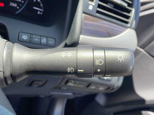 レクサス ＬＳ 600h バージョンC Iパック 新潟県 2013(平25)年 8.4万km ブラック 純正ナビ/（フルセグ/DVD/Bluetooth）/レクサスプレミアムサウンド/寒冷地仕様/冬タイヤ有（店舗保管）/バックカメラ/クリアランスソナー/クルーズコントロール/MTモード付AT/ビルドインETC/防眩ミラー/電動リアゲート/サンルーフ/サンシェード/ブラックレザーシート/前席メモリーシート/前席電動シート/前席シートヒーター/前席エアシート/助手席オットマン/オートハイビーム/HIDヘッドライト/フォグランプ/ウィンカーミラー/電格ミラー/ドアバイザー/スペアキー×１/カードキー×１