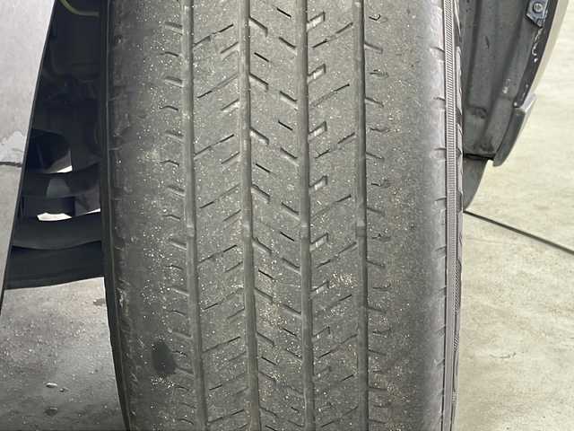 トヨタ ハリアー ハイブリッド エレガンス 新潟県 2015(平27)年 2.9万km 黒 純正ナビ/ビルトインETC/純正アルミ/純正フロアマット/運転席パワーシート/衝突軽減装置/バックカメラ