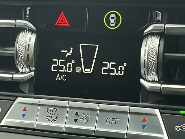 ＢＭＷ ＢＭＷ １１８ｄ Mスポーツ EDジョイ+ 静岡県 2021(令3)年 1.4万km サファイアブラックP ハーフレザーシート/電動リアゲート/ブラインドスポットアシスト/iDrive/(Bluetooth/ScreenMirroring/USB)/インテリジェントセーフティ/バックカメラ/アダプティブクルーズコントロール/レーンキープアシスト/PDC/メモリー付パワーシート/コンフォートアクセス/ETC/ドライブレコーダー/純正フロアマット/純正18インチアルミホイール/アンビエントライト/ワイヤレス充電/保証書/取扱説明書/スペアキー