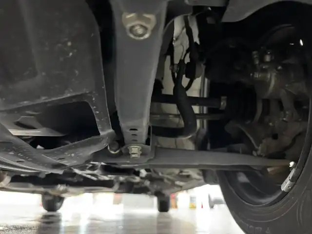 ホンダ Ｎ ＢＯＸ G L ホンダセンシング 三重県 2020(令2)年 4.5万km プラチナホワイトパール ガソリン/FF/インパネCVT/純正 8インチナビ VXU-207NBi/（CD/DVD/RADIO/TV/SD/MusicRack/USB/iPod/Bluetooth/HDMI/AppleCarPlay）/バックカメラ/【OP】両側パワースライドドア/ドライブレコーダー 前後（一体型）/ビルトイン ETC/Honda SENSING/・衝突軽減ブレーキ［CMBS］/・車線維持支援システム［LKAS］/・アダプティブクルーズコントロール［ACC］/・路外逸脱抑制機能/・先行車発進お知らせ機能/・標識認識機能/・パーキングセンサーシステム/・【OP】前席用i-サイドエアバッグシステム＋サイドカーテンエアバッグシステム(前席/後席対応)/装備/・シートヒーター（D/N）/・オートエアコン/・オートライト/・LEDヘッドライト/・USBジャック（充電用（2.5A高速充電対応）x2、入力用x1）/・電動格納ドアミラー（ウインカー付）/・純正ホイールキャップ＆14インチスチールホイール/・スマートキーx3/・取/ナビ取/など