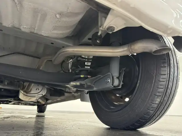 ホンダ Ｎ ＢＯＸ G L ホンダセンシング 三重県 2020(令2)年 4.5万km プラチナホワイトパール ガソリン/FF/インパネCVT/純正 8インチナビ VXU-207NBi/（CD/DVD/RADIO/TV/SD/MusicRack/USB/iPod/Bluetooth/HDMI/AppleCarPlay）/バックカメラ/【OP】両側パワースライドドア/ドライブレコーダー 前後（一体型）/ビルトイン ETC/Honda SENSING/・衝突軽減ブレーキ［CMBS］/・車線維持支援システム［LKAS］/・アダプティブクルーズコントロール［ACC］/・路外逸脱抑制機能/・先行車発進お知らせ機能/・標識認識機能/・パーキングセンサーシステム/・【OP】前席用i-サイドエアバッグシステム＋サイドカーテンエアバッグシステム(前席/後席対応)/装備/・シートヒーター（D/N）/・オートエアコン/・オートライト/・LEDヘッドライト/・USBジャック（充電用（2.5A高速充電対応）x2、入力用x1）/・電動格納ドアミラー（ウインカー付）/・純正ホイールキャップ＆14インチスチールホイール/・スマートキーx3/・取/ナビ取/など