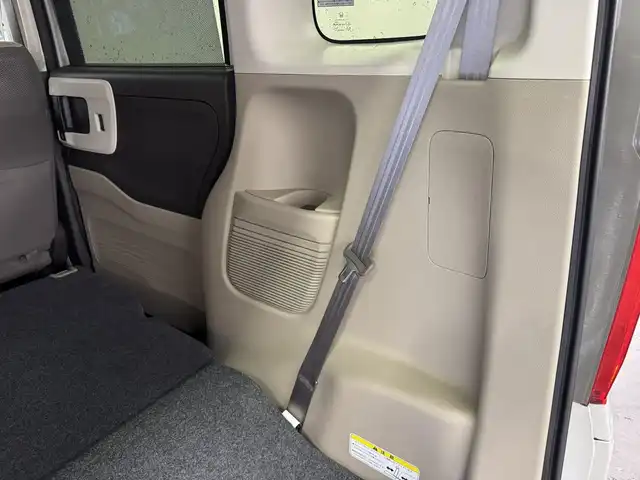 ホンダ Ｎ ＢＯＸ G L ホンダセンシング 三重県 2020(令2)年 4.5万km プラチナホワイトパール ガソリン/FF/インパネCVT/純正 8インチナビ VXU-207NBi/（CD/DVD/RADIO/TV/SD/MusicRack/USB/iPod/Bluetooth/HDMI/AppleCarPlay）/バックカメラ/【OP】両側パワースライドドア/ドライブレコーダー 前後（一体型）/ビルトイン ETC/Honda SENSING/・衝突軽減ブレーキ［CMBS］/・車線維持支援システム［LKAS］/・アダプティブクルーズコントロール［ACC］/・路外逸脱抑制機能/・先行車発進お知らせ機能/・標識認識機能/・パーキングセンサーシステム/・【OP】前席用i-サイドエアバッグシステム＋サイドカーテンエアバッグシステム(前席/後席対応)/装備/・シートヒーター（D/N）/・オートエアコン/・オートライト/・LEDヘッドライト/・USBジャック（充電用（2.5A高速充電対応）x2、入力用x1）/・電動格納ドアミラー（ウインカー付）/・純正ホイールキャップ＆14インチスチールホイール/・スマートキーx3/・取/ナビ取/など