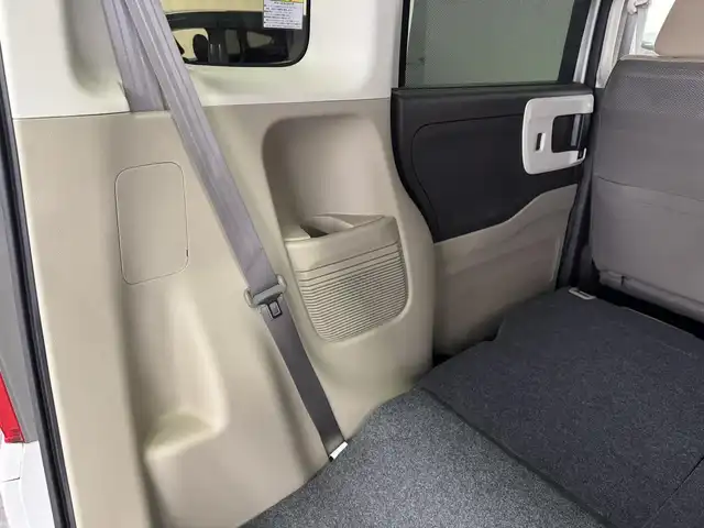 ホンダ Ｎ ＢＯＸ G L ホンダセンシング 三重県 2020(令2)年 4.5万km プラチナホワイトパール ガソリン/FF/インパネCVT/純正 8インチナビ VXU-207NBi/（CD/DVD/RADIO/TV/SD/MusicRack/USB/iPod/Bluetooth/HDMI/AppleCarPlay）/バックカメラ/【OP】両側パワースライドドア/ドライブレコーダー 前後（一体型）/ビルトイン ETC/Honda SENSING/・衝突軽減ブレーキ［CMBS］/・車線維持支援システム［LKAS］/・アダプティブクルーズコントロール［ACC］/・路外逸脱抑制機能/・先行車発進お知らせ機能/・標識認識機能/・パーキングセンサーシステム/・【OP】前席用i-サイドエアバッグシステム＋サイドカーテンエアバッグシステム(前席/後席対応)/装備/・シートヒーター（D/N）/・オートエアコン/・オートライト/・LEDヘッドライト/・USBジャック（充電用（2.5A高速充電対応）x2、入力用x1）/・電動格納ドアミラー（ウインカー付）/・純正ホイールキャップ＆14インチスチールホイール/・スマートキーx3/・取/ナビ取/など