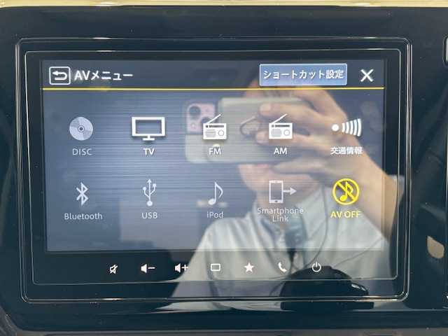 スズキ ソリオ バンディット HV MV 埼玉県 2021(令3)年 0.7万km ピュアホワイトP スズキセーフティサポート/純正9インチナビ/ CD/DVD/BT/フルセグ/USB/アラウンドビューモニター/両側電動スライドドア/ヘッドアップディスプレイ/シートヒーター/LEDヘッドライト/純正15インチアルミホイール/ETC/スマートキー×2/禁煙車