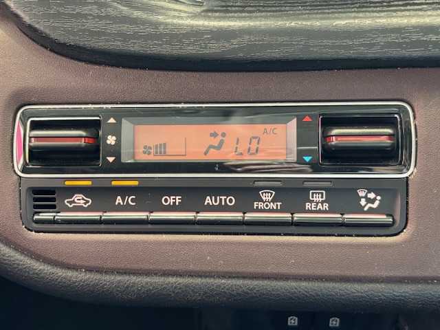 スズキ ソリオ バンディット HV MV 埼玉県 2021(令3)年 0.7万km ピュアホワイトP スズキセーフティサポート/純正9インチナビ/ CD/DVD/BT/フルセグ/USB/アラウンドビューモニター/両側電動スライドドア/ヘッドアップディスプレイ/シートヒーター/LEDヘッドライト/純正15インチアルミホイール/ETC/スマートキー×2/禁煙車