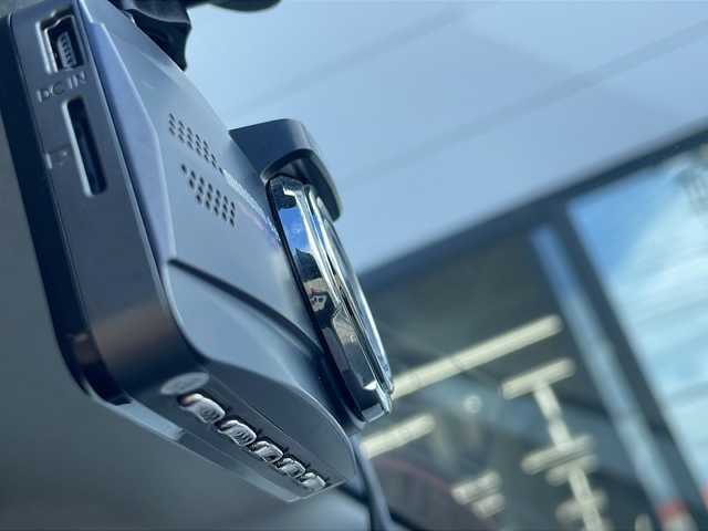 トヨタ ルーミー カスタムG－T 山口県 2020(令2)年 4.9万km ブラックマイカメタリック/レーザーブルークリスタルシャイン 2トーン 純正9インチSDナビ　【NSZT-Y68T】/・Bluetooth接続/・フルセグTV/・DVD再生機能有/・バックカメラ/ETC2.0/ドライブレコーダー/Toyota Safety Sense/・衝突警報機能/・誤発進抑制制御機能/・車線逸脱警報機能/・先行者発進お知らせ機能/・レーダークルーズコントロール/純正フロアマット/両側パワースライドドア/シートヒーター/純正15インチアルミホイール/純正LEDライト/フォグライト/オートマチックハイビーム/フロントエアロ　【モデリスタ】/ドアバイザー/クリアランスソナー/保証書/取扱説明書