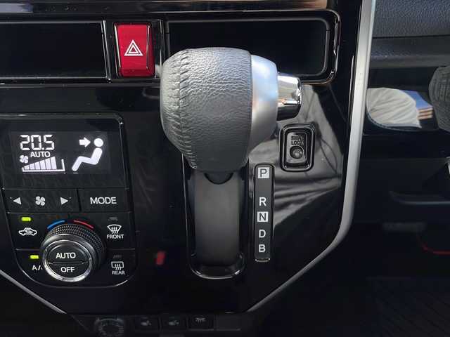 トヨタ ルーミー カスタムG－T 山口県 2020(令2)年 4.9万km ブラックマイカメタリック/レーザーブルークリスタルシャイン 2トーン 純正9インチSDナビ　【NSZT-Y68T】/・Bluetooth接続/・フルセグTV/・DVD再生機能有/・バックカメラ/ETC2.0/ドライブレコーダー/Toyota Safety Sense/・衝突警報機能/・誤発進抑制制御機能/・車線逸脱警報機能/・先行者発進お知らせ機能/・レーダークルーズコントロール/純正フロアマット/両側パワースライドドア/シートヒーター/純正15インチアルミホイール/純正LEDライト/フォグライト/オートマチックハイビーム/フロントエアロ　【モデリスタ】/ドアバイザー/クリアランスソナー/保証書/取扱説明書