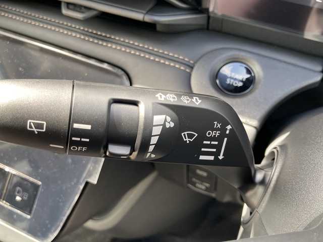 日産 セレナ e－パワー ハイウェイスター V 岐阜県 2025(令7)年 0.1千km プリズムホワイト 登録時走行距離8キロ/純正ディスプレイオーディオ/プッシュスタート/置くだけ充電/パーキングアシスト/スマートキー/クルーズコントロール/Bluetooth/バックモニター/全方位モニター/フルセグ/ETC/3列シート/両側パワースライドドア/純正AW/コーナーセンサー前後/LEDヘッドライト端子/オートライト/衝突軽減システム/USB入力端子/電子インナーミラー/フォグ/ウィンカーミラー/ヒーター付きドアミラー