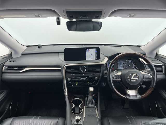 レクサス ＲＸ 450h バージョンL 愛知県 2020(令2)年 4.6万km ソニッククォーツ 純正12.3型ナビ/三眼LEDヘッドライト/全方位カメラ/サンルーフ/本革シート/レーダークルーズコントロール/電動リアゲート/パワーシート/シートヒーター/エアシート/ヘッドアップディスプレイ/コーナーセンサー/純正アルミホイール/ETC2.0/ブラインドスポットモニター/パドルシフト/ステアリングヒーター/レーンキープアシスト/オートマチックハイビーム/ドライブレコーダー/衝突軽減システム/フルセグ/CD DVD/Bluetooth/ステアリングスイッチ/スマートキー/プッシュスタート