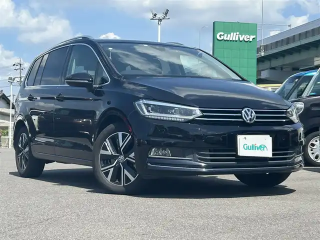 フォルクスワーゲン ゴルフ トゥーラン TDI ハイライン 愛知県 2020(令2)年 3.3万km ディープブラックパールエフェクト ワンオーナー /サンルーフ /純正ナビ/フルセグTV/BT/バックカメラ/ビルトイン2.0ETC/純正17インチAW/レーダークルーズコントロール/クリアランスソナー /アイドリングストップ/前後ドライブレコーダー/パーキングアシスト/パワーバックドア/オートライト/取説、保証書/スペアキー