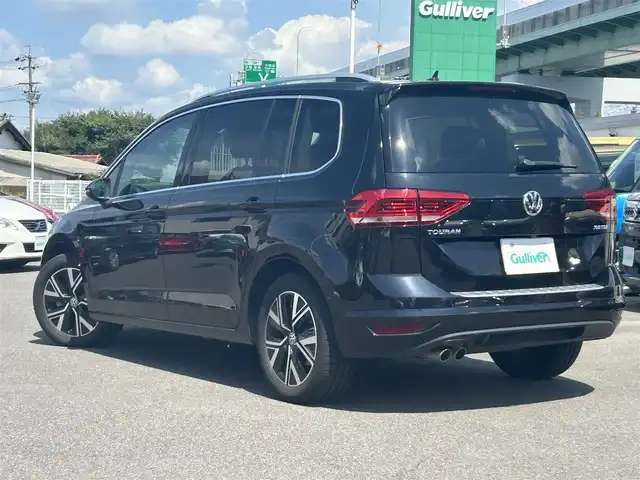 フォルクスワーゲン ゴルフ トゥーラン TDI ハイライン 愛知県 2020(令2)年 3.3万km ディープブラックパールエフェクト ワンオーナー /サンルーフ /純正ナビ/フルセグTV/BT/バックカメラ/ビルトイン2.0ETC/純正17インチAW/レーダークルーズコントロール/クリアランスソナー /アイドリングストップ/前後ドライブレコーダー/パーキングアシスト/パワーバックドア/オートライト/取説、保証書/スペアキー
