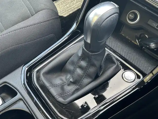 フォルクスワーゲン ゴルフ トゥーラン TDI ハイライン 愛知県 2020(令2)年 3.3万km ディープブラックパールエフェクト ワンオーナー /サンルーフ /純正ナビ/フルセグTV/BT/バックカメラ/ビルトイン2.0ETC/純正17インチAW/レーダークルーズコントロール/クリアランスソナー /アイドリングストップ/前後ドライブレコーダー/パーキングアシスト/パワーバックドア/オートライト/取説、保証書/スペアキー