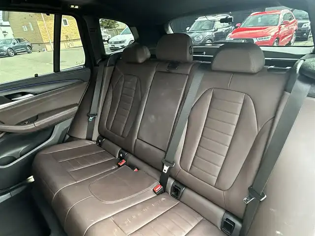 ＢＭＷ ＢＭＷ Ｘ３ xDrive20d Mスポーツ 道東・釧路十勝 2022(令4)年 2.7万km ミネラルホワイト ４WD/電動パノラマ・ガラス・サンルーフ/BMWライブ・コックピット：/　　12.3インチ マルチ・ディスプレイ・メーター・パネル/　　12.3インチワイド・コントロール・ディスプレイ（タッチ・パネル機能付）/　　 HDDナビゲーション・システム（VICS 3メディア対応）/360°ビューカメラ/ミラーETC/純正ドライブレコーダー/レーダー探知機/ドライビング・アシスト・プロフェッショナル/アクティブクルーズコントロール/レーンキーピングアシスト/パーキングアシストプラス/ヴァーネスカ・レザー・シート/フロントパワーシート/全席シートヒーター/ステアリングヒーター/3ゾーン・オートマチック・エア・コンディショナー/パワーバックドア/純正17インチAW/純正フロアマット/保証書