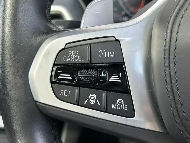 ＢＭＷ ＢＭＷ Ｘ３ xDrive20d Mスポーツ 道東・釧路十勝 2022(令4)年 2.7万km ミネラルホワイト ４WD/電動パノラマ・ガラス・サンルーフ/BMWライブ・コックピット：/　　12.3インチ マルチ・ディスプレイ・メーター・パネル/　　12.3インチワイド・コントロール・ディスプレイ（タッチ・パネル機能付）/　　 HDDナビゲーション・システム（VICS 3メディア対応）/360°ビューカメラ/ミラーETC/純正ドライブレコーダー/レーダー探知機/ドライビング・アシスト・プロフェッショナル/アクティブクルーズコントロール/レーンキーピングアシスト/パーキングアシストプラス/ヴァーネスカ・レザー・シート/フロントパワーシート/全席シートヒーター/ステアリングヒーター/3ゾーン・オートマチック・エア・コンディショナー/パワーバックドア/純正17インチAW/純正フロアマット/保証書