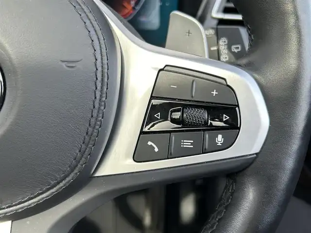 ＢＭＷ ＢＭＷ Ｘ３ xDrive20d Mスポーツ 道東・釧路十勝 2022(令4)年 2.7万km ミネラルホワイト ４WD/電動パノラマ・ガラス・サンルーフ/BMWライブ・コックピット：/　　12.3インチ マルチ・ディスプレイ・メーター・パネル/　　12.3インチワイド・コントロール・ディスプレイ（タッチ・パネル機能付）/　　 HDDナビゲーション・システム（VICS 3メディア対応）/360°ビューカメラ/ミラーETC/純正ドライブレコーダー/レーダー探知機/ドライビング・アシスト・プロフェッショナル/アクティブクルーズコントロール/レーンキーピングアシスト/パーキングアシストプラス/ヴァーネスカ・レザー・シート/フロントパワーシート/全席シートヒーター/ステアリングヒーター/3ゾーン・オートマチック・エア・コンディショナー/パワーバックドア/純正17インチAW/純正フロアマット/保証書