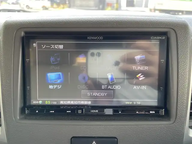 マツダ フレアワゴン XS 高知県 2015(平27)年 6.4万km ホワイトパール 社外７インチナビ/・フルセグＴＶ/。Ｂｌｕｅｔｏｏｔｈオーディオ/・ＣＤ／ＤＶＤ/ＥＴＣ/両側パワースライドドア/衝突被害軽減ブレーキ/オートライト/ワンオーナー/純正フロアマット