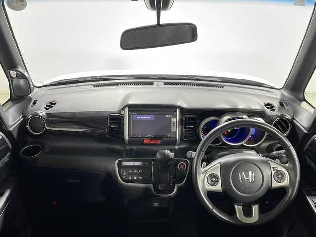 ホンダ Ｎ ＢＯＸ カスタム ターボ SSパッケージ 広島県 2015(平27)年 4.9万km プレミアムホワイトパール 純正ナビ　/両側パワースライドドア　/バックカメラ　/レーダークルーズコントロール　/衝突軽減ブレーキ　/オートライト　/HIDヘッドライト　/ETC　/純正フロアマット　/スマートキー　/純正15インチアルミホイール（165/55/R15)/エアバック（運転席/助手席/サイド）