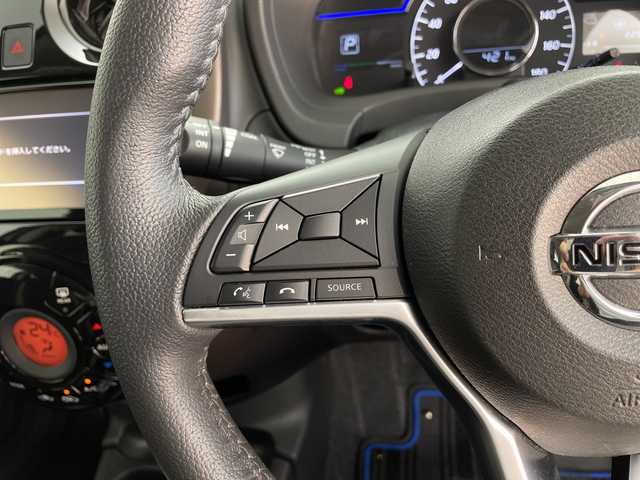 日産 ノート e－パワー メダリスト 鹿児島県 2020(令2)年 2.3万km ダークメタルグレー 純正SDナビ/（AM/FM/CD/DVD/Bluetooth/フルセグ）/アラウンドビューモニター/クルーズコントロール/エマージェンシーブレーキ/レーンキープアシスト/デジタルインナーミラー/ETC/オートライト/純正フロアマット/ドアバイザー/LEDヘッドライト/スマートキー/取扱説明書