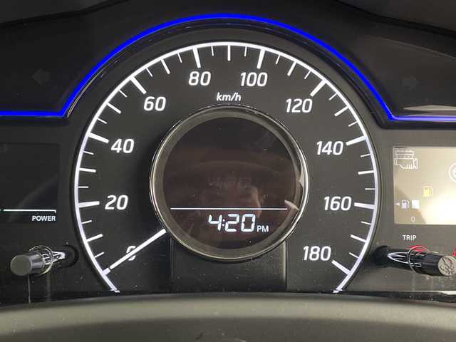 日産 ノート e－パワー メダリスト 鹿児島県 2020(令2)年 2.3万km ダークメタルグレー 純正SDナビ/（AM/FM/CD/DVD/Bluetooth/フルセグ）/アラウンドビューモニター/クルーズコントロール/エマージェンシーブレーキ/レーンキープアシスト/デジタルインナーミラー/ETC/オートライト/純正フロアマット/ドアバイザー/LEDヘッドライト/スマートキー/取扱説明書