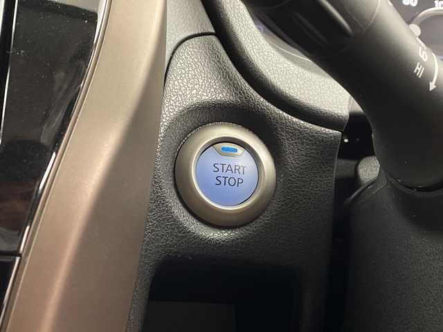 日産 ノート e－パワー メダリスト 鹿児島県 2020(令2)年 2.3万km ダークメタルグレー 純正SDナビ/（AM/FM/CD/DVD/Bluetooth/フルセグ）/アラウンドビューモニター/クルーズコントロール/エマージェンシーブレーキ/レーンキープアシスト/デジタルインナーミラー/ETC/オートライト/純正フロアマット/ドアバイザー/LEDヘッドライト/スマートキー/取扱説明書