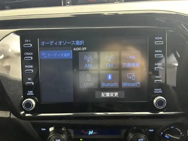 トヨタ ハイラックス Z GRスポーツ 道央・札幌 2023(令5)年 3万km スーパーホワイトⅡ ・寒冷地仕様/・パートタイム４WD/・純正ディスプレイオーディオナビ/　Bluetooth/Miracast/USB/・ステアリングスイッチ/・パノラミックビューモニター/・ETC/・トヨタセーフティセンス/　PCS/LDA/RSA/先行車発進告知/・アダプティブクルーズコントロール/・クリアランスソナー/・横滑り防止装置/・ABS/・ダウンヒルアシストコントロール/・ECO/PWRモード/・パドルシフト/・オートLSD/・リヤデフロック/・MOPハードトノカバー/・荷台LINE-X施工済/・weathertec製ゴムマット/・バイザー/・LEDヘッドライト/・LEDフォグランプ/・ウィンカーミラー/・ミラーヒーター/・純正１８インチAW/・レッドキャリパー/・GRロゴ入り専用ハーフレザーシート/・D席パワーシート/・プッシュスタート/・スマートキー/・スペアキー