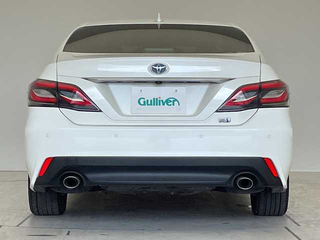 トヨタ クラウン ハイブリッド S Cパッケージ 愛知県 2018(平30)年 2.1万km ホワイトパールクリスタルシャイン トヨタセーフティセンス/純正8型ナビ/レーダークルーズコントロール/シートヒーター/バックカメラ/パワーシート/ヘッドアップディスプレイ/コーナーセンサー/純正アルミホイール/ブラインドスポットモニター/LEDヘッドライト/パドルシフト/オートマチックハイビーム/ドライブレコーダー/ETC/衝突軽減システム/フルセグ/CD/Bluetooth/ステアリングスイッチ/スマートキー/プッシュスタート