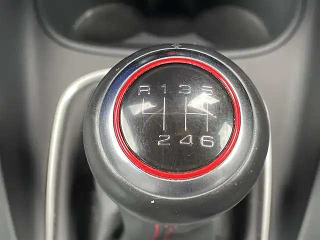 アウディ Ｓ１ スポーツバック 静岡県 2016(平28)年 5.3万km ミトスブラックメタリック BOSEサウンド/インテリアライト/スポーツシート/アルミ調ドアミラーハウジング/プライバシーガラス/MMIナビ/(Bluetooth/DVD/CD/FM/ワンセグ)/ESC/ドライバーインフォメーションシステム/ドライブセレクト/アルミホイール5アームフェセットデザインコントラストグレー/オートマチックエアコンディショナー/HID/純正フロアマット/ETC/ドライブレコーダー/保証書/取扱説明書