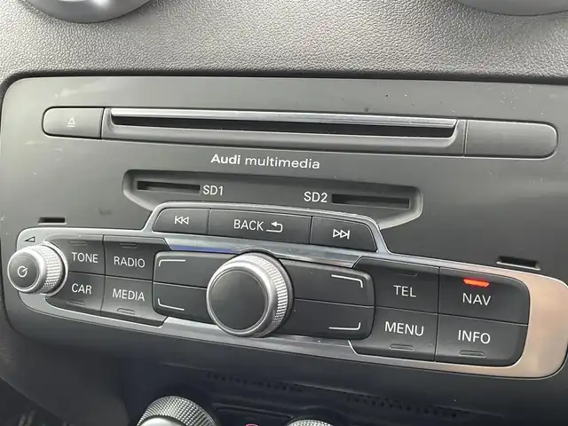 アウディ Ｓ１ スポーツバック 静岡県 2016(平28)年 5.3万km ミトスブラックメタリック BOSEサウンド/インテリアライト/スポーツシート/アルミ調ドアミラーハウジング/プライバシーガラス/MMIナビ/(Bluetooth/DVD/CD/FM/ワンセグ)/ESC/ドライバーインフォメーションシステム/ドライブセレクト/アルミホイール5アームフェセットデザインコントラストグレー/オートマチックエアコンディショナー/HID/純正フロアマット/ETC/ドライブレコーダー/保証書/取扱説明書