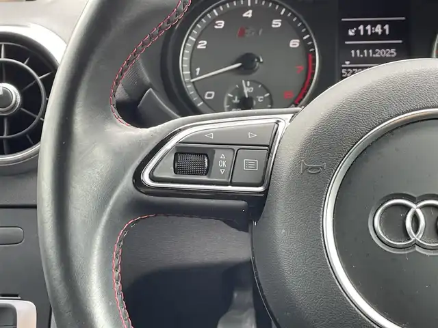 アウディ Ｓ１ スポーツバック 静岡県 2016(平28)年 5.3万km ミトスブラックメタリック BOSEサウンド/インテリアライト/スポーツシート/アルミ調ドアミラーハウジング/プライバシーガラス/MMIナビ/(Bluetooth/DVD/CD/FM/ワンセグ)/ESC/ドライバーインフォメーションシステム/ドライブセレクト/アルミホイール5アームフェセットデザインコントラストグレー/オートマチックエアコンディショナー/HID/純正フロアマット/ETC/ドライブレコーダー/保証書/取扱説明書