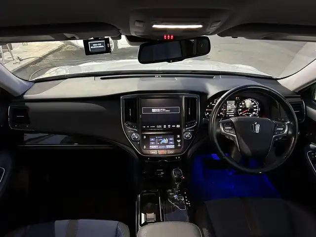 トヨタ クラウン アスリート S-T 静岡県 2017(平29)年 3.1万km ホワイトパールクリスタルシャイン 純正ナビ