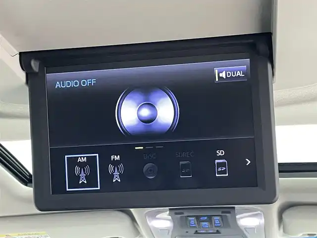 トヨタ アルファード S Cパッケージ 福島県 2017(平29)年 3.7万km ホワイトパールクリスタルシャイン トヨタセーフティセンス/・衝突軽減/・車線逸脱防止機能/・オートハイビーム/・クリアランスソナー/・コーナリングランプ/サンルーフ/フリップダウンモニター/JBLサウンド/純正10インチディスプレイオーディオ/・フルセグ/TV/BT/SD/AUX/CD/DVD/USB/FM/AM/バックカメラ/両側パワースライドドア/追従走行付きクルーズコントロール/LEDオートライト/・フォグライト/3列シート/・パワーシート/・オットマン/・ハーフレザー/・ロールサンシェード/純正アルミホイール付きサマータイヤ/ドライブレコーダー/ETC/電子パーキング/・オートブレーキホールド/純正フロアマット/純正ドアバイザー/ウィンカーミラー/・オートミラー/・フェンダーミラー/MTモード付AT/プッシュスタート/・スマートキー/・スペアキー