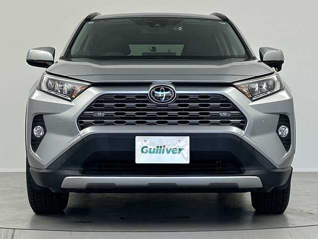 トヨタ ＲＡＶ４ G 福島県 2019(令1)年 4.6万km シルバーメタリック /禁煙車//純正9インチナビ/CD・DVD・BT・フルセグ・MSV//トヨタセーフティセンス//クリアランスソナー//ステアリングヒーター//パワーバックドア//オートハイビーム//BSM//バックカメラ//ETC//ステアリングリモコン//レーダークルーズコントロール//レザーシート//パワーシート//シートヒーター//純正AW付ノーマルタイヤ4本積載