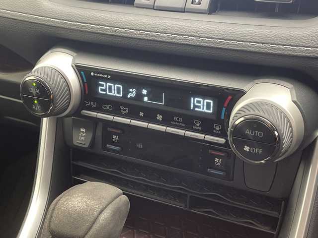 トヨタ ＲＡＶ４ G Zパッケージ 千葉県 2023(令5)年 0.8万km プラチナホワイトパールマイカ モデリスタエアロ（F・S・R)/トヨタセーフティセンス/プリクラッシュセーフティ/レーントレーシングアシスト/レーンディパーチャーアラート/ロードサインアシスト/レーダークルーズコントロール/オートマチックハイビーム/先行車発進アラーム/ブラインドスポットモニター/リアクロストラフィックアラート/前後クリアランスソナー/10.5型純正ディスプレイオーディオ/　Bluetooth/AppleCarplay/AndroidAuto/AM/FM/フルセグTV/パノラミックビューモニター/ビルトインETC/サンルーフ/デジタルインナーミラー/純正ドライブレコーダー/パワーバックドア/合皮シート/ステアリングヒーター/前席シートヒーター/前席エアーシート/運転席パワーシート/シートメモリ/オートライト/LEDヘッドライト/フォグランプ/ダウンヒルアシスト/電子パーキング/オートブレーキホールド/プッシュスタート/スマートキー