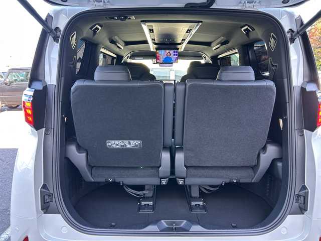 トヨタ アルファード Z 大阪府 2024(令6)年 1.7万km プラチナホワイトパールマイカ ナビ　/フルセグ　/Bluetooth　/ＨＤＭＩ/全方位カメラ　/パノラマルーフ（ＯＰ）/フリップダウンモニター　（ＯＰ）/デジタルインナーミラー　（ＯＰ）/ブラインドスポットモニター（ＯＰ）　/ヘッドアップディスプレイ　（ＯＰ）/スペアタイヤ　（ＯＰ）/モデリスタエアロ　（ＯＰ）/純正シグネチャーイルミブレード（ＯＰ）/AC100V/両側パワースライド/パワーバックドア/レザーシート　/シートヒーター（前席・2列目）/エアーシート（前席・2列目）/ビルトイン2.0ＥＴＣ　（ＯＰ）